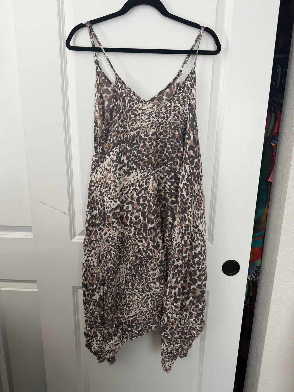 Leopard Print Handkerchief Hem Dress – Anna & Ava One Size