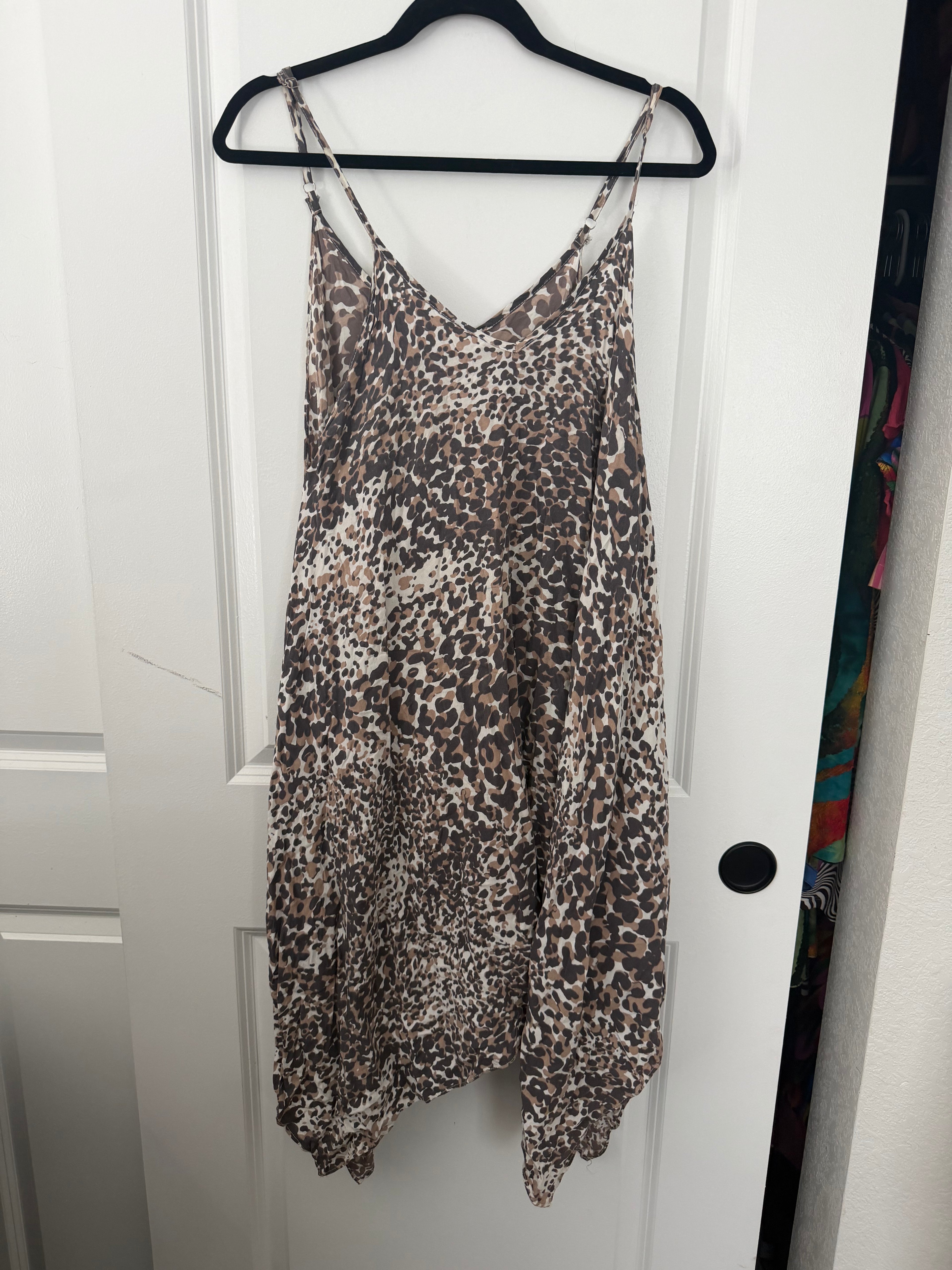 Leopard Print Handkerchief Hem Dress – Anna & Ava One Size