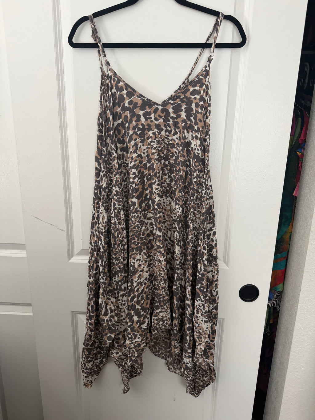 Leopard Print Handkerchief Hem Dress – Anna & Ava One Size