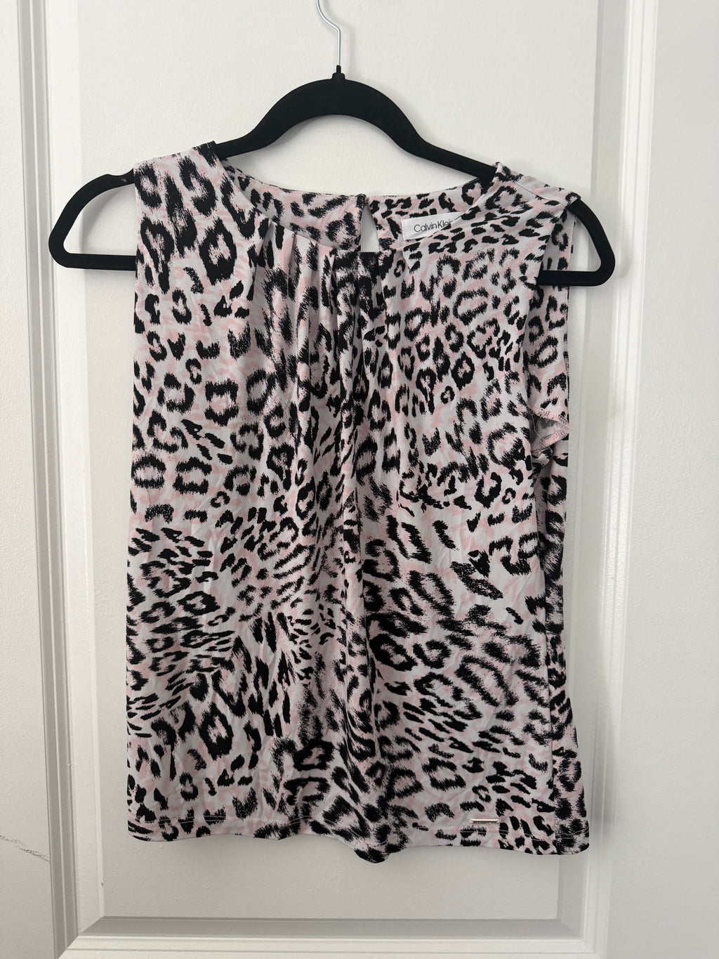 Calvin Klein Pink Leopard Sleeveless Blouse – Petite Medium PM