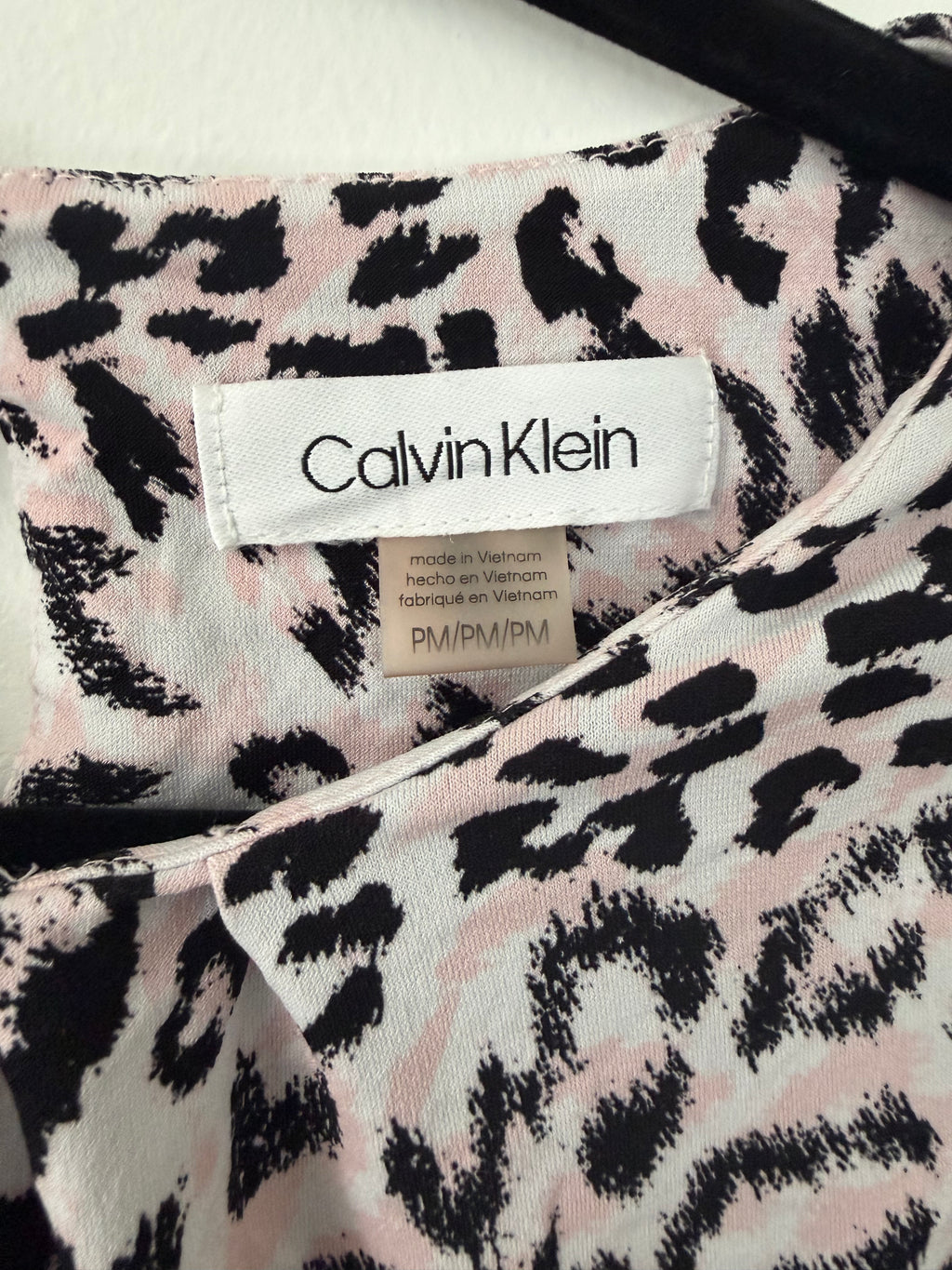 Calvin Klein Pink Leopard Sleeveless Blouse – Petite Medium PM