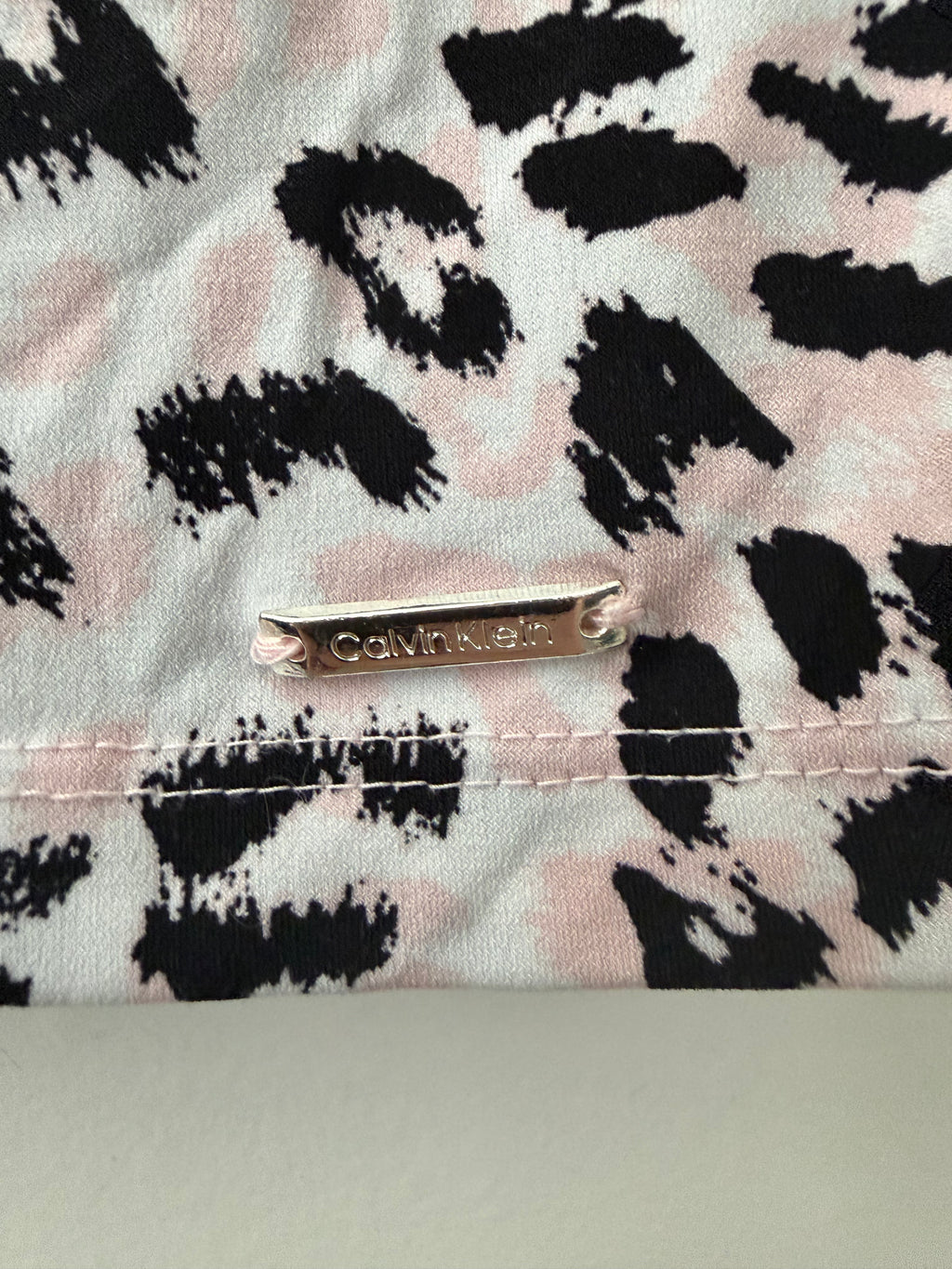 Calvin Klein Pink Leopard Sleeveless Blouse – Petite Medium PM