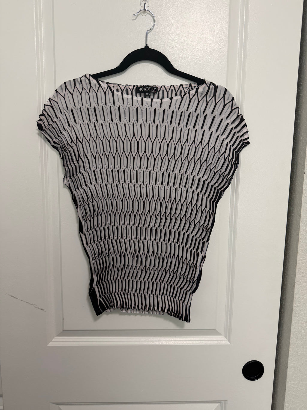 Picadilly Black & White Top- Size M/L