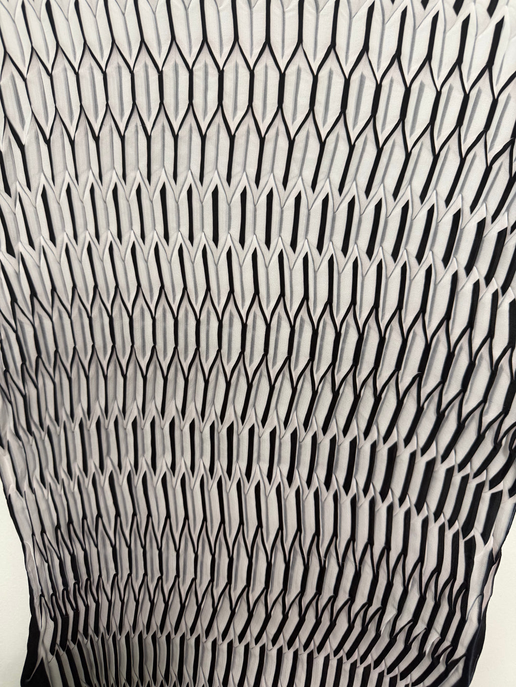 Picadilly Black & White Top- Size M/L