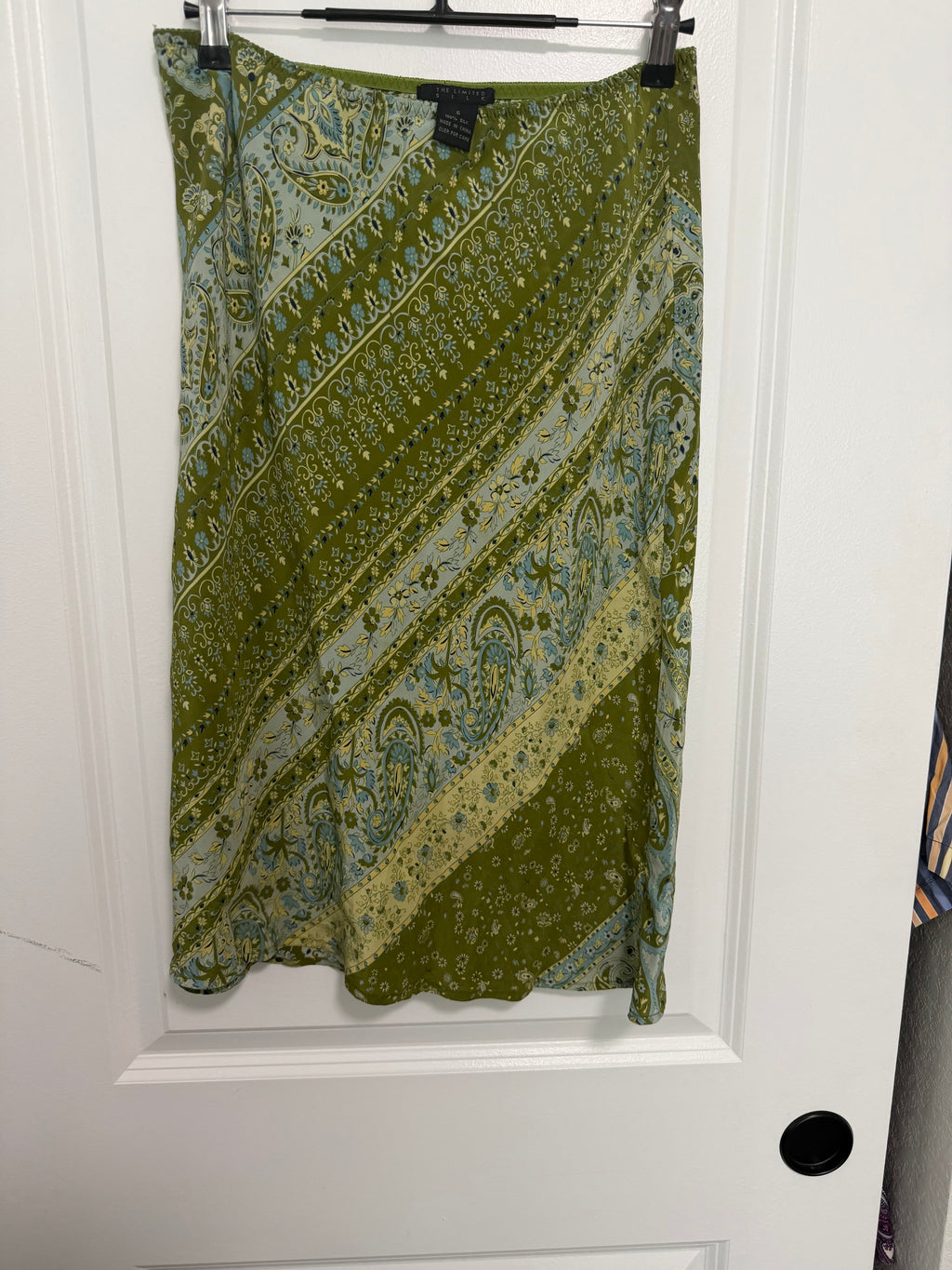 The Limited 100% Silk Green & Blue Paisley Skirt- Size Small