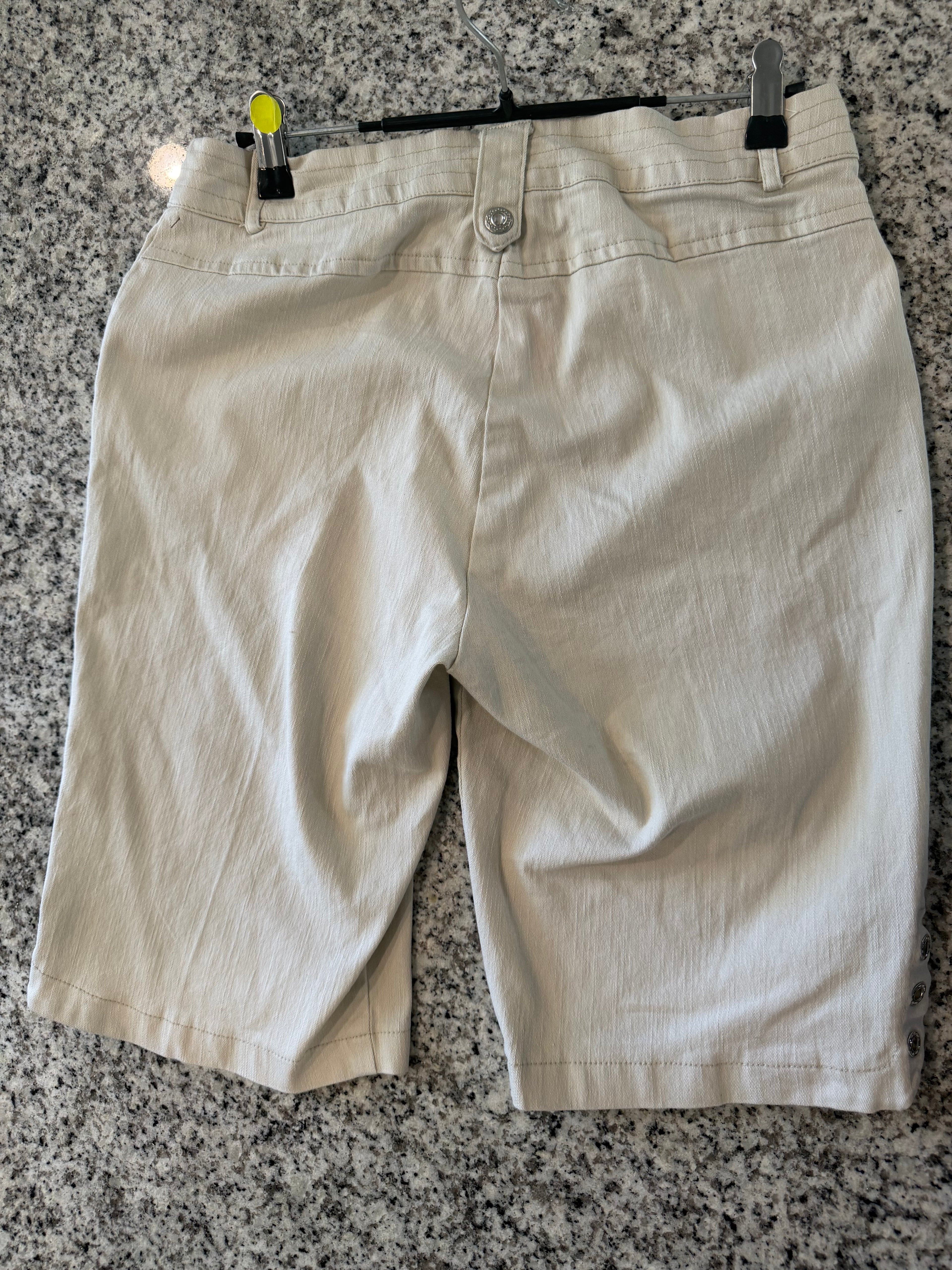 LuLu B Size 6 Y2k Style Shorts