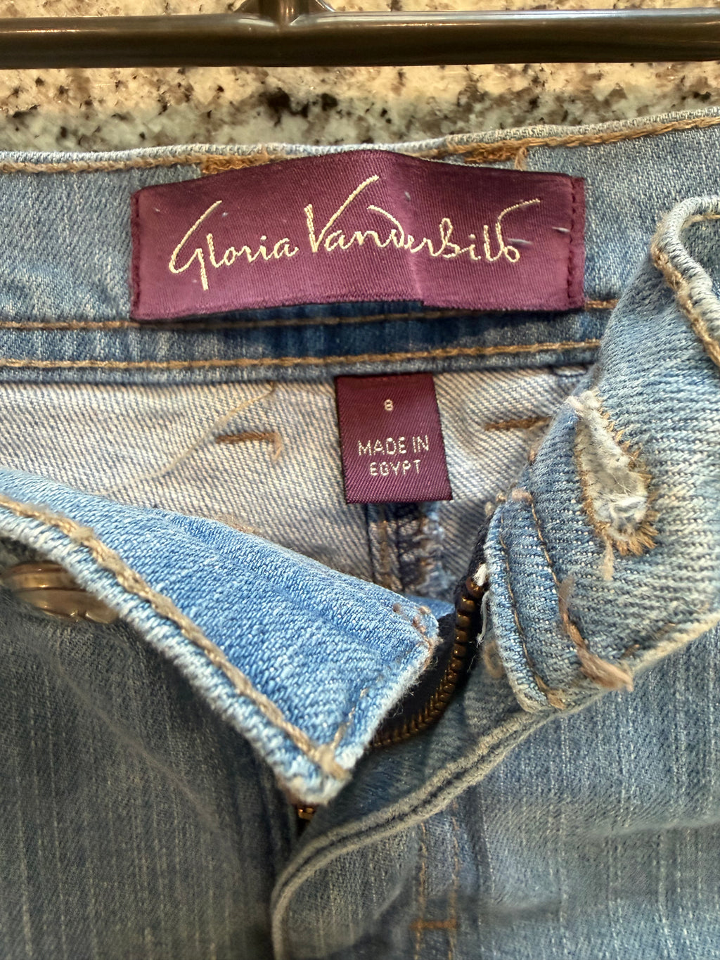 Gloria Vanderbilt Size 8 Denim Shorts