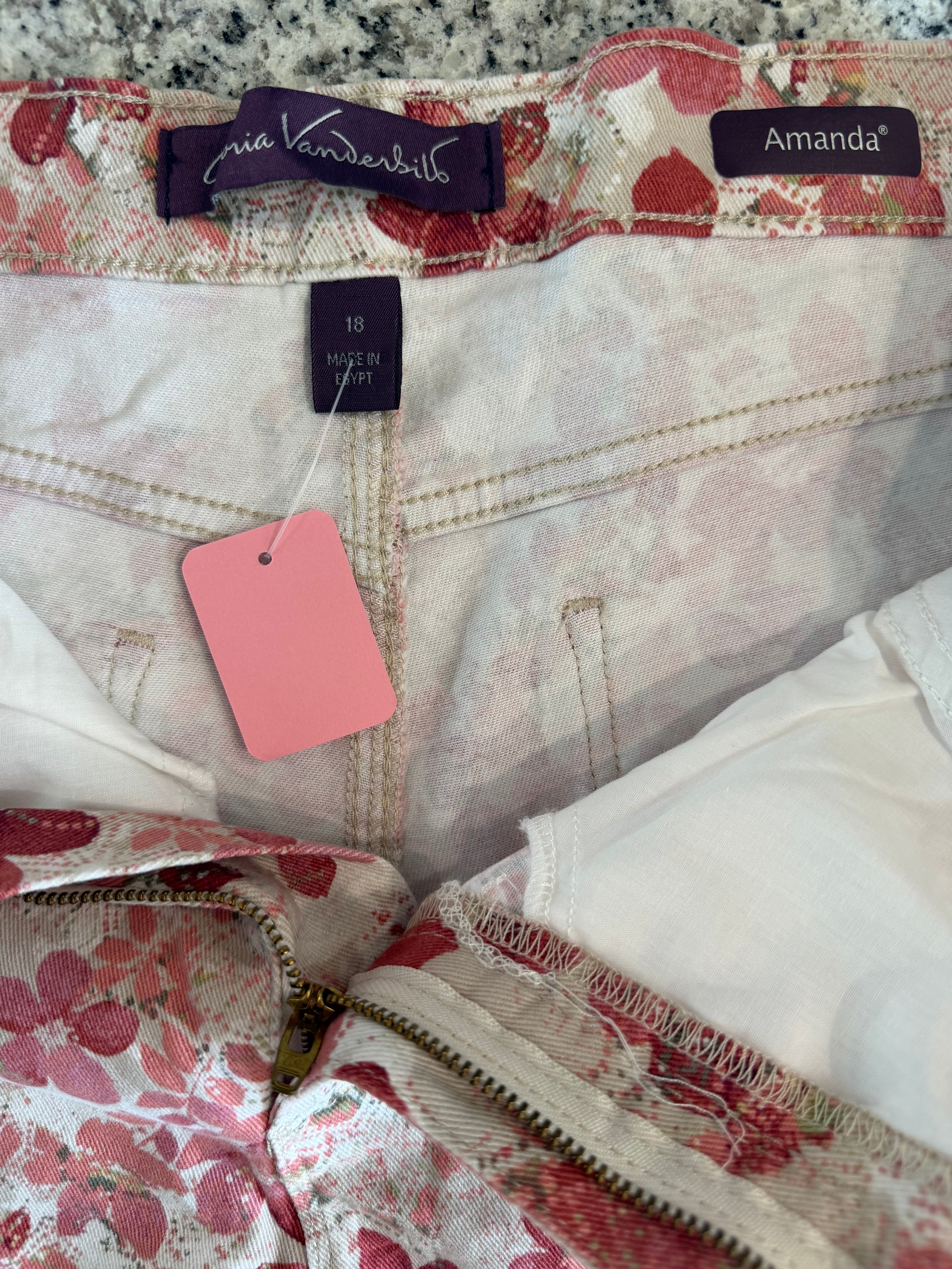 Gloria Vanderbilt 'Amanda' Denim Floral Shorts Size 18