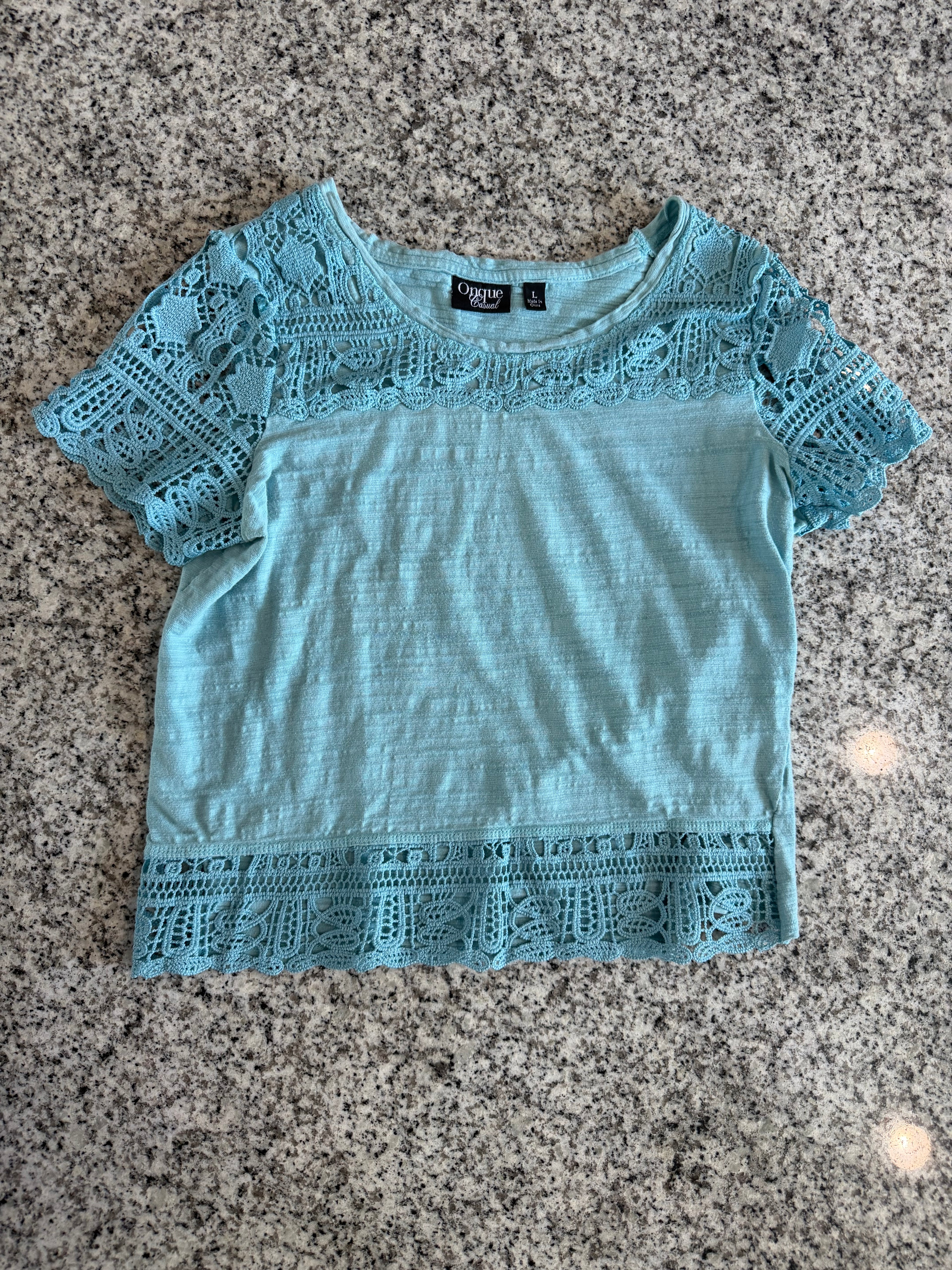 Onque Casual Size Large Shirt